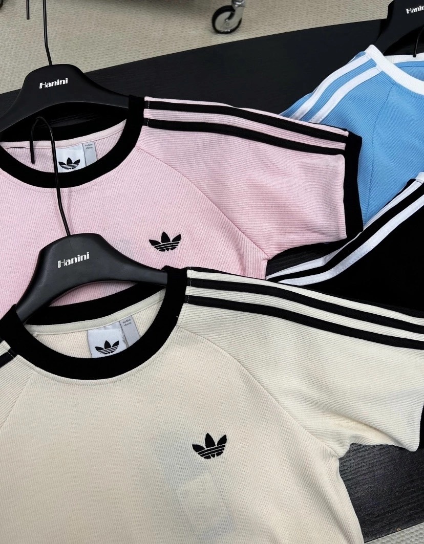 Футболка Adidas женская