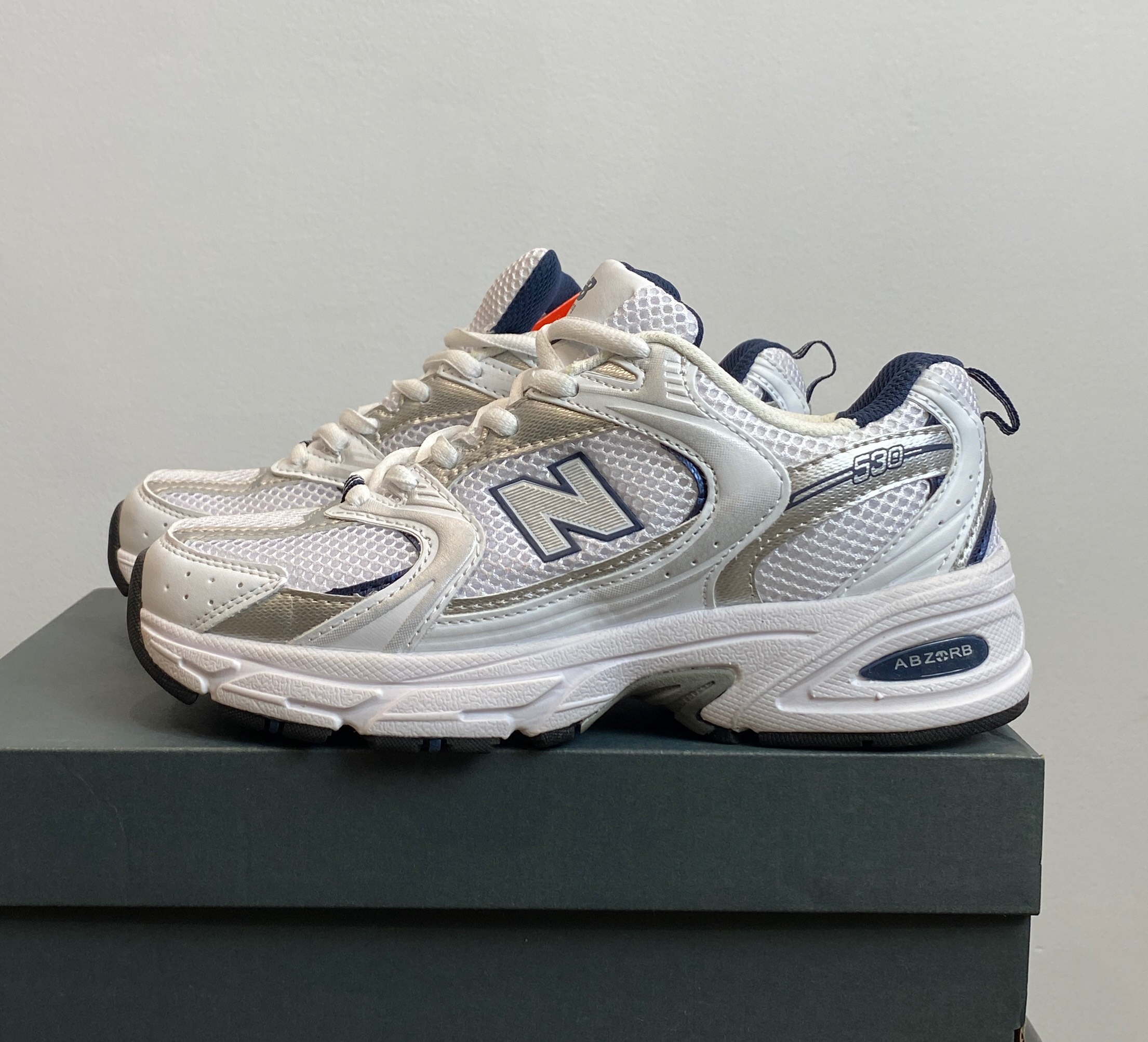 New Balance 530