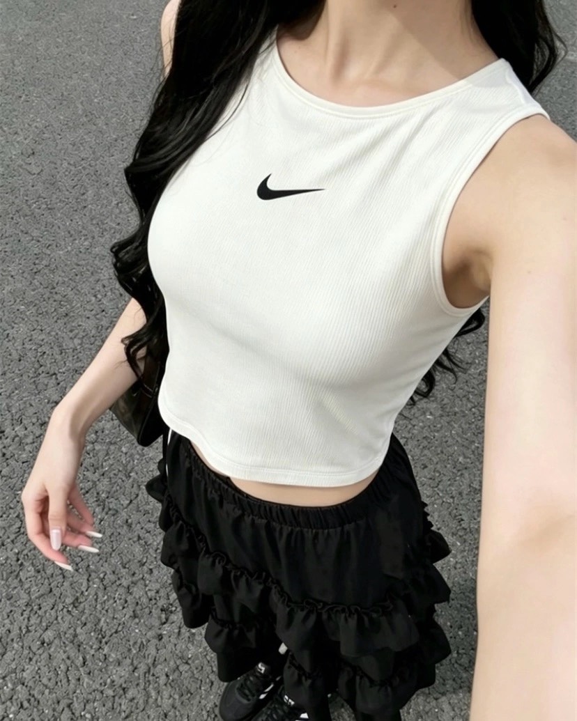 Топ Nike